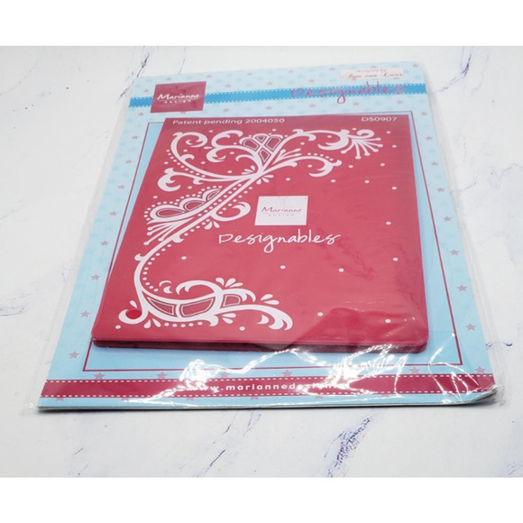 Marianne Red Embossing Folder Designables DS0907 Scrapbooking Crafting Cuttlebug - Picture 3 of 6